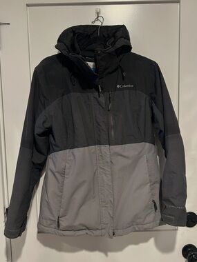 Columbia Women’s Insulated Hooded Full Zip Colorblock Jacket Black/Gray Size L